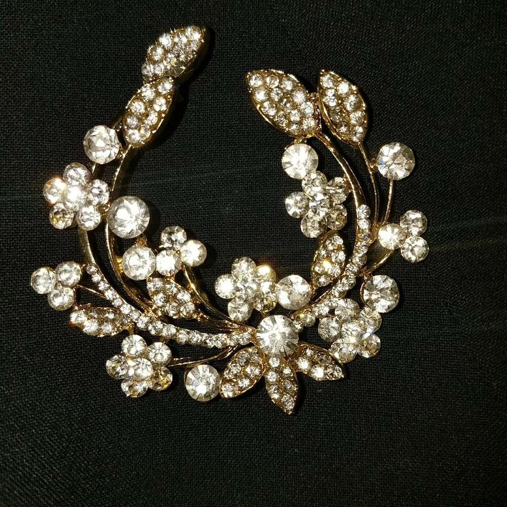 Brooch